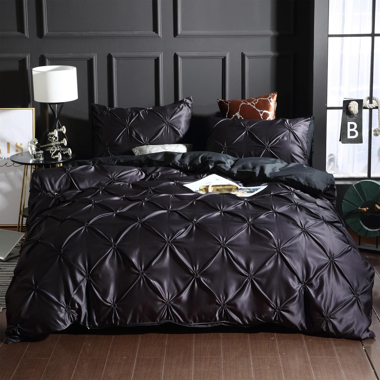 Silk Luxe Elegance Quilt Set