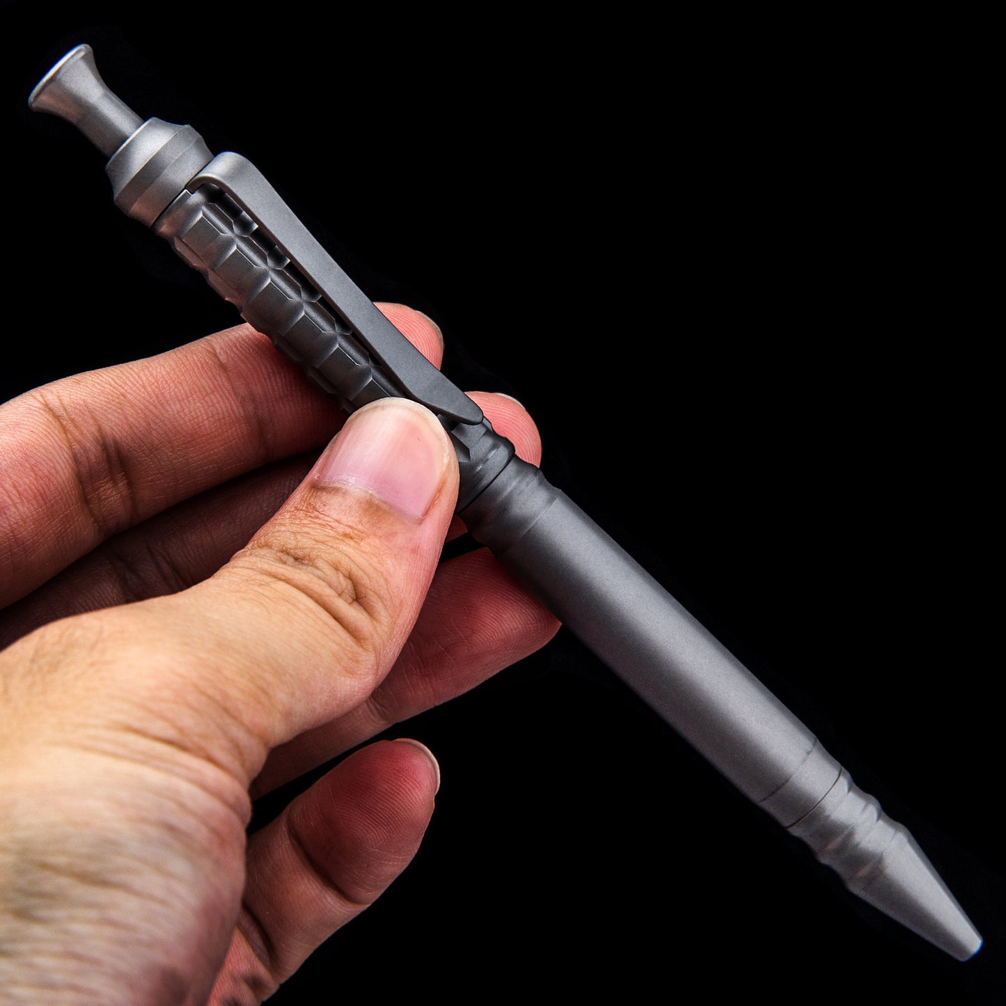 Executive Tactical Titanium Pen – Sleek Gunmetal Grey Edition